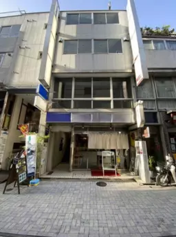 神田駅徒歩3分 神田西口商店街に面した好立地物件！