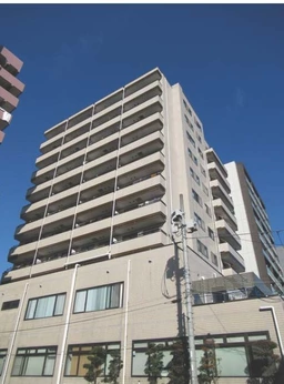 赤土小学校前駅徒歩4分　飲食不可　駐⾞場11台空きあり