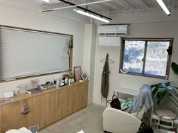 広尾駅 徒歩9分 4F 現況:ネイルサロン居抜き物件 【何業も可】