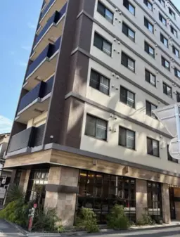 九条駅 徒歩10分 国道沿い角地 ホテル 1F飲食店居抜き物件 【飲食可】外観