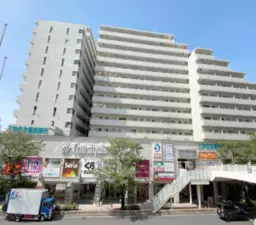 聖蹟桜ヶ丘駅 徒歩1分 ショッピングモール内 2F-A1区画【クリニックのみ募集】外観