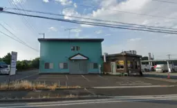 小室駅 徒歩10分 ／国道16号「小室」交差点からすぐ／1F〜2F複数階物件 【飲食不可】外観