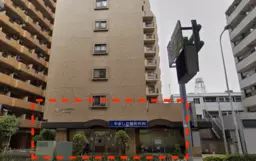 【西巣鴨駅３分、王子駅８分】１階５１.７坪。明治通りに面する。検査済証あり。看板設置可能。【軽飲食程度相談可能】外観