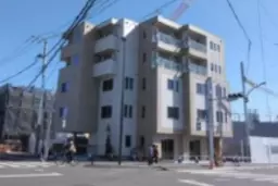 JR中央線東小金井駅徒歩1分！駅前ロータリーに面する交差点の角ビル！外観