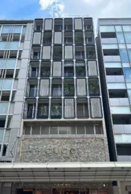 京都河原町駅 徒歩1分 四条通沿い 3F-1区画 スケルトン物件 【飲食不可】