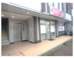 東大和市駅徒歩1分・B1階30坪　多用途に使える駅前テナント外観