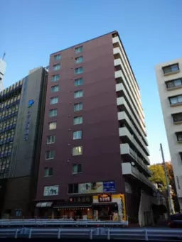 代々木駅 徒歩4分　明治通り沿い 1階路面 飲食居抜き物件 【飲食可】外観