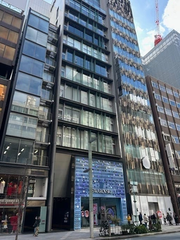 新橋駅から徒歩４分！サービス店舗・飲食店可能物件！