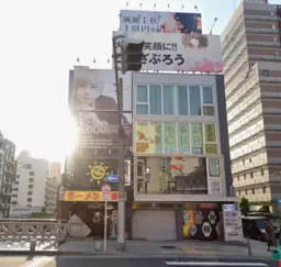 日本橋駅 徒歩4分 紀州街道沿い角ビル B1F店舗 【飲食不可】外観