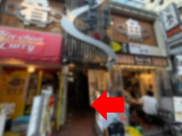 【1階104号室】中野駅 徒歩4分！ふれあいロード沿い・飲食居抜き物件！※建物内セットバックあり※