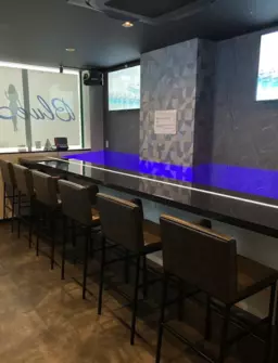 人気エリアの五反田！ガールズバー居抜きの美内装物件！カラオケ可・営業時間制限なし！