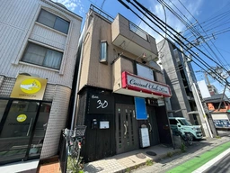 2～3階部分募集中　事務所や店舗といった利用も可能。住居スペースもあるので個室を使った事業内容にも相談できます外観
