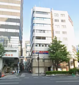 なんば駅 徒歩1分 御堂筋沿い 8F事務所仕様物件 【飲食不可】外観