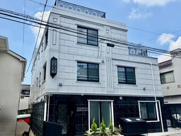 【ジム・予約制サロン・各種教室・ペット事業相談可】駒沢大学駅至近の新築デザイナーズ。敷金礼金0円で初期費用を抑制。外観