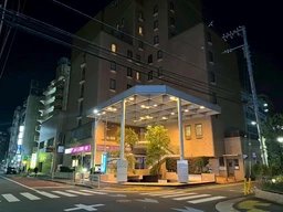 西葛西駅北口ロータリー徒歩2分／ホテル地下1階部分／別途駅前ビルに大型広告相談可能【重飲食相談可】外観