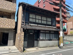 烏丸御池駅 徒歩5分 1F〜2F 現況:その他 その他居抜きなど物件 【飲食可】