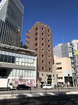 ◆表参道駅 徒歩2分 B1F 青山通り沿い！渋谷～表参道！飲食・美容◎！懐石料理居抜き【重飲食可】◆外観