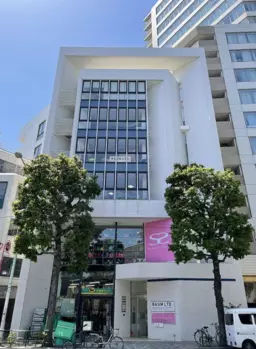 外苑前駅 徒歩6分 　外苑西通り沿い　1～6階　一棟貸店舗外観