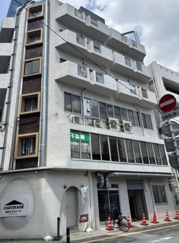 池袋駅 徒歩4分 2F スケルトン物件 【何業も相談可】〇〇