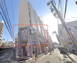 【蕨駅東口１分】２階86坪。専用階段あり。天高３Mあり。前テナントフィットネス。大看板設置相談可能。重飲食可相談能外観
