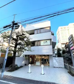 表参道駅 徒歩2分 B1F 現況:その他 その他居抜きなど物件 【飲食不可】
