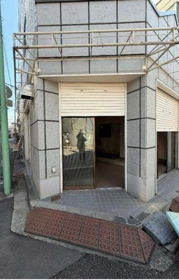 天王町駅徒歩7分　飲食可　松原商店街の1階角地
