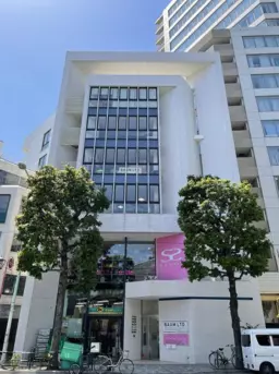 外苑前駅 徒歩6分 外苑西通り沿い　1～2階