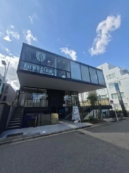 【自由が丘駅 徒歩3分】2F プライベート空間を生かした店舗づくり◎（飲食店可、業種のご相談も承ります！）外観