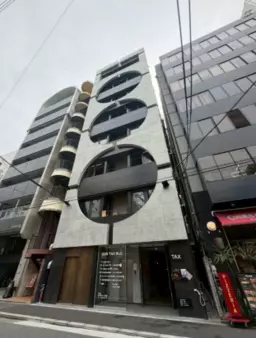 四ツ橋駅 徒歩6分 堀江公園目の前 1F〈A号室〉飲食店居抜き物件 【飲食可】外観