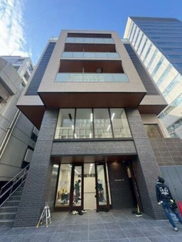 ≪渋谷駅 徒歩8分｜1階路面・77.10㎡｜店舗事務所≫