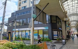 十条駅徒歩2分！商店街内の視認性良好な2階店舗区画！フリーレント相談可！