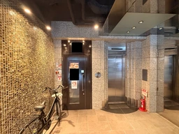 三宮駅 徒歩2分 1F 約10坪ダイニングバー居抜き 【重飲食可】外観