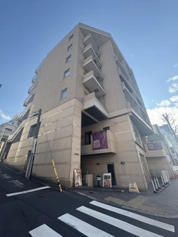 【西麻布】外苑西通り沿い　地下1Fスケルトン物件 【業種相談】