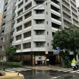 東銀座駅 徒歩2分 木挽町通り沿い角ビル 2F事務所仕様物件 【飲食不可】