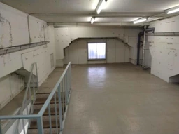 🚆高架下商店街｜１階路面店18坪・2階16坪・3階16坪