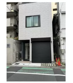 【飲食可(重飲食不可)】新大久保駅 徒歩4分 1F スケルトン物件 ★外観