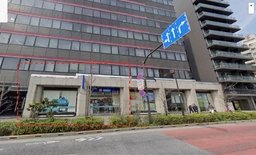 東京メトロ『東新宿』駅から徒歩1分！大型路面店舗！（重飲食不可）天井高3.1メートル！