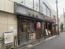 稲毛駅徒歩2分アクセス良好な1階路面のラーメン居抜き物件です。外観