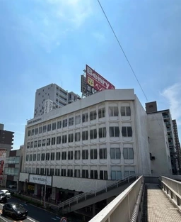 堺東駅 徒歩3分 1階路面店 大通り沿い 【何業も可（給排水引込系は要相談）】外観