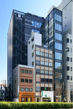 ≪表参道駅 徒歩1分｜6階・306.38㎡｜店舗事務所≫