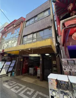 元町駅 徒歩4分 1F〜2F一括貸し店舗 【重飲食可】外観