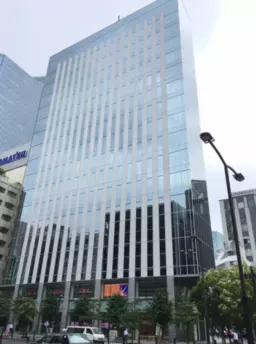 溜池山王駅 徒歩1分 外堀通り沿い　地下1階 【飲食可】