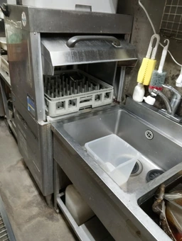東大阪エリア｜地域密着型の居酒屋居抜き店舗外観