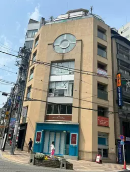 麻布十番駅 徒歩4分 3F スケルトン物件 【飲食可(重飲食不可)】前テナント：美容室・理容室