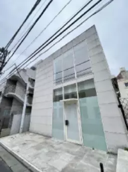 人気の神宮前アドレス！業種相談ください。目安賃料3,879,920円外観