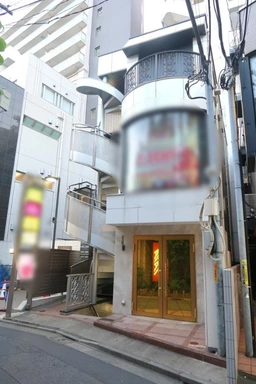 ◆三軒茶屋駅徒歩１分◆南口繁華街の好立地！◆キャバクラ・ガールズバー・カラオケバー営業可◆クラブ・バー以外の業態不可外観