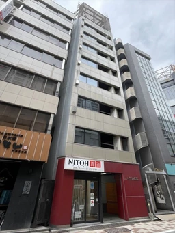 神田駅 徒歩1分 神田ふれあい通り1階路面店外観