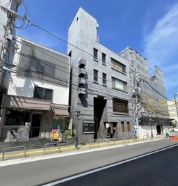 鎌倉路面店　大人気エリア　外観