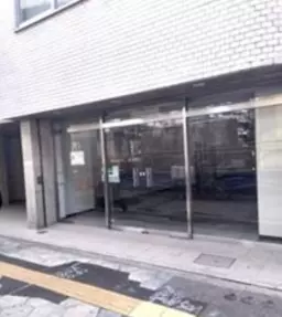 JR難波駅 徒歩1分 なんばWalk出口すぐ 1F-A号室 事務所仕様物件 【飲食不可】