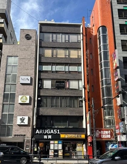 ≪六本木駅 徒歩1分｜6階・117.04㎡｜バー向け店舗≫外観